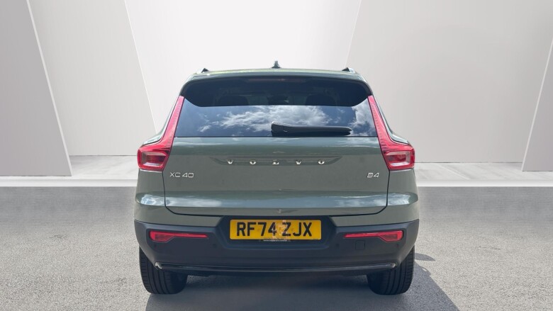 Volvo XC40 2.0 B4P Ultra Dark 5dr Auto Petrol Estate